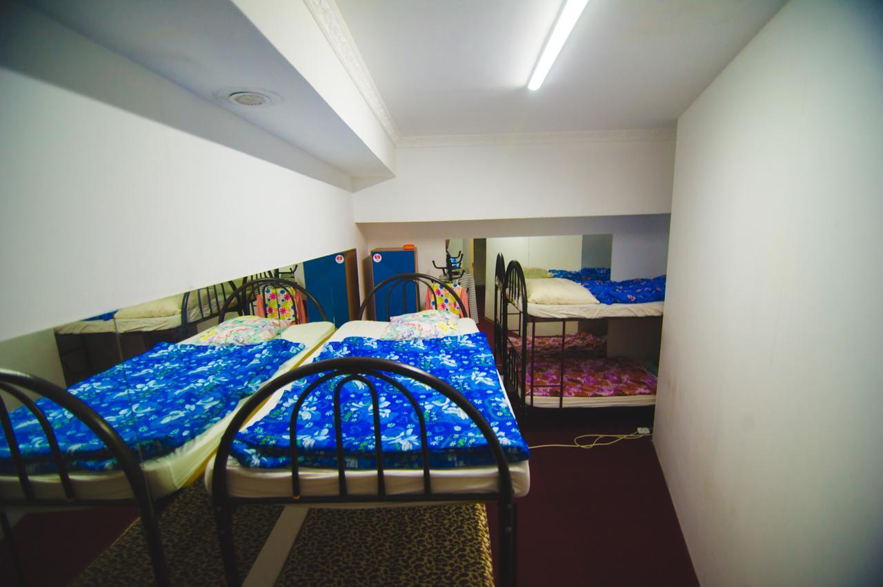 Asia Hostel Alma-Ata Buitenkant foto