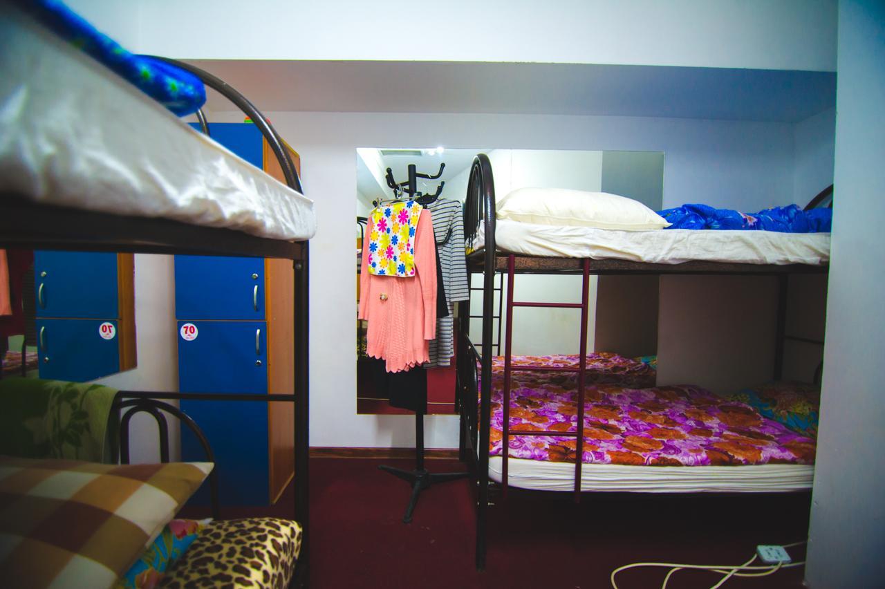 Asia Hostel Alma-Ata Buitenkant foto